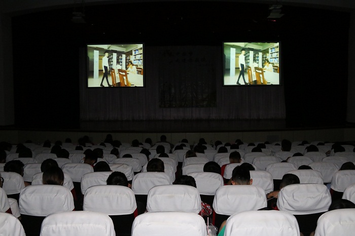 我校2017年微電影大賽決賽現(xiàn)場(chǎng)（海職青年記者團(tuán) 黎加奎攝影）.JPG