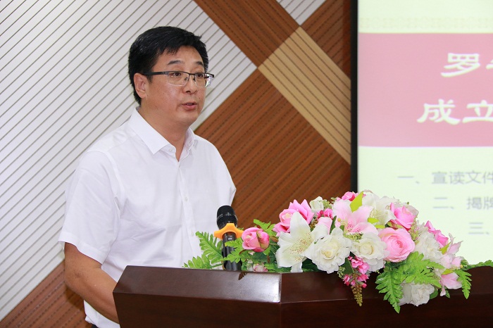 王安興在羅牛山商學院成立暨開班儀式上發(fā)言（海職青年記者團 黃炳蔚攝影）.JPG