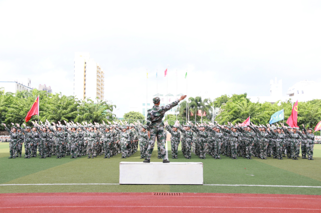 （軍事訓(xùn)練科目表演—軍歌合唱）.jpg