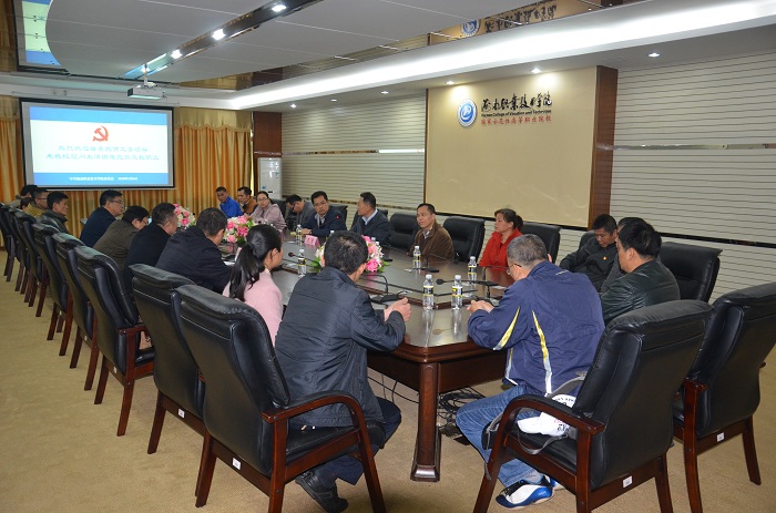 （慰問活動現(xiàn)場 黨委宣傳部朱澤東攝影）.JPG