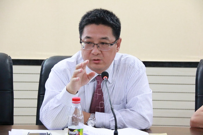 王安興作總結(jié)講話（海職青年記者團(tuán) 黎加奎攝影）.JPG